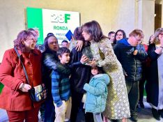 Los miembros de Iruá no pudieron contener la emoción al subir al escenario.  // CharryTV