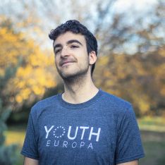 Jairo Gómez es responsable de una sucursal en nuestro país.  // Youth Europa. 