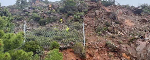 Fernández pide a la Junta que priorice el arreglo de la carretera de San Pedro , La alcaldesa de Ronda avanza que la actuación para restablecer el tráfico en la A-397 