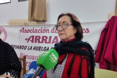 La madre de Ana Mari viajaba hasta Algeciras con ella en su pecho.  // CharryTV