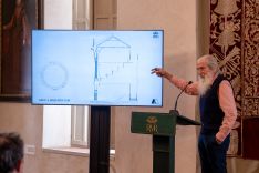 El arquitecto murciano, durante la presentación del proyecto // CharryTV