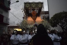 La Virgen de la Esperanza se ha reunido con sus cientos de devotos // Laura Caballero