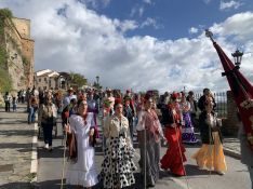 Multitud de romeros acompañaron a la virgen durante todo el camino  // Alejandro Portillo 