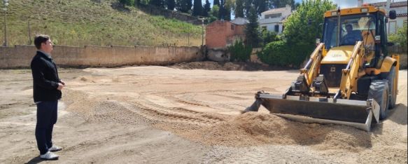 El Ayuntamiento creará cien nuevas plazas de aparcamiento en el barrio San Francisco, Se está acondicionando esta zona, ubicada en la calle Prados,…, 06 May 2025 - 15:17
