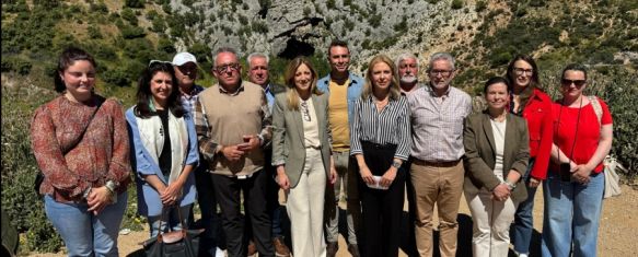 La Diputación invierte unos 13 millones de euros en la Serranía de Ronda, Estos fondos estarán dirigidos al Plan de Refuerzo de Firmes,…, 20 May 2025 - 16:24