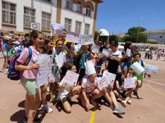 Los alumnos han querido mostrar su apoyo a los profesores afectados // Laura Caballero