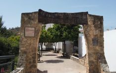 Entrada al paseo del nacimiento.  // CharryTV