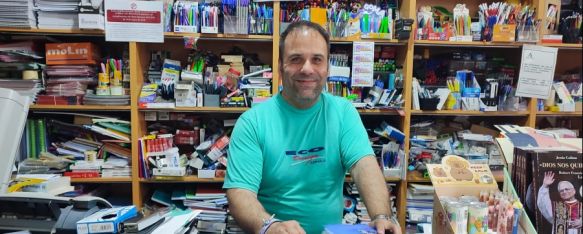 “No soy rico, pero no puedo estar más contento y agradecido con mi negocio”, Cristóbal Gutiérrez es el alma de Rondeña de Papelería,…, 12 Jun 2025 - 08:41