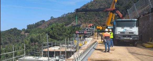 Los trabajos de reparación de la A-397 se centran ya en el nuevo tablero del viaducto, La consejería de Fomento ha dado a conocer que se han incluido…, 19 Jun 2025 - 14:16