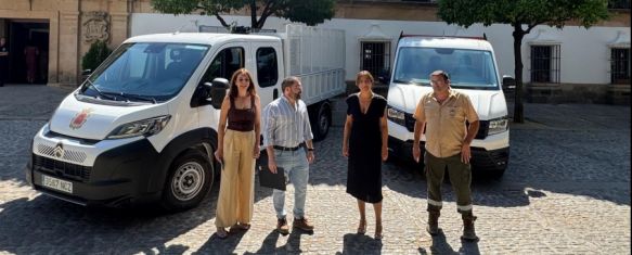 El Ayuntamiento invierte 86.000 euros en dos nuevos vehículos para Parques y Jardines, Ambas furgonetas han sido adquiridas en modalidad de renting,…, 02 Jul 2025 - 15:03
