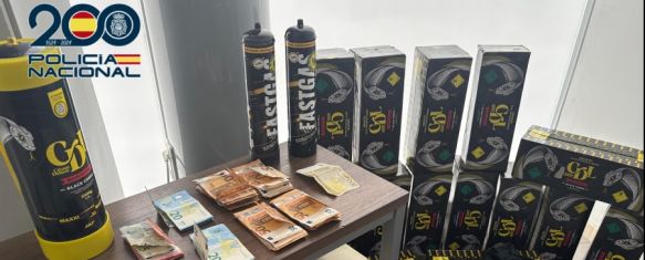 La Policía Nacional detiene a tres jóvenes por un presunto delito contra la salud pública, Se incautaron 18 botellas de gas de la risa, que pretendían…, 11 Jul 2025 - 08:24
