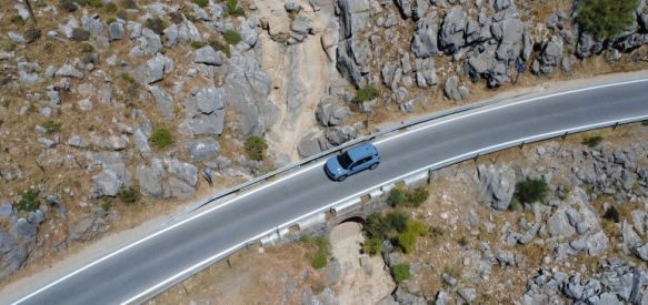 La Diputación Provincial realiza trabajos de mejora en las carreteras de Cartajima