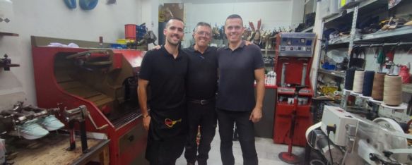 Zapatería Becerra: de la reparación de calzado a la cerrajería de automoción , Miguel abrió el negocio hace 40 años y aprendió el oficio…, 13 Aug 2025 - 10:38