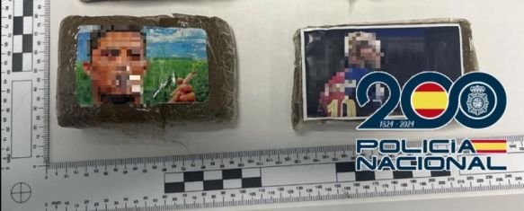 La Policía Nacional detiene a un hombre por posesión de hachís en Ronda, La droga incautada, dividida en cuatro placas, arroja un peso…, 02 Sep 2025 - 15:00