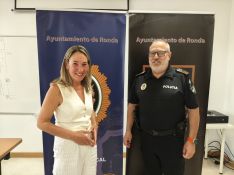 En una comparecencia realizada por la delegada de Seguridad Ciudadana, Alicia López, junto al jefe de la Policía Local de Ronda, Miguel Ángel Aranda, se ha informado de los datos que dejan los festejos. // CharryTV