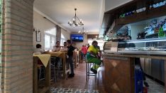 Además del restaurante y la terraza, cuentan con una zona de barra. // CharryTV