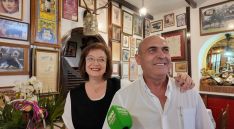 Javier y Teresa recuerdan visiblemente emocionados sus años en El Portón. // CharryTV