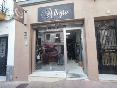 Allegra se encuentra en calle Setenil, 15.  // CharryTV