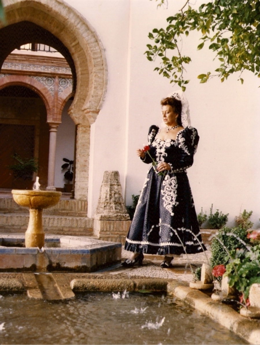 Pepa Borrego en 1.994, siendo Presidenta de las Damas Goyescas.
