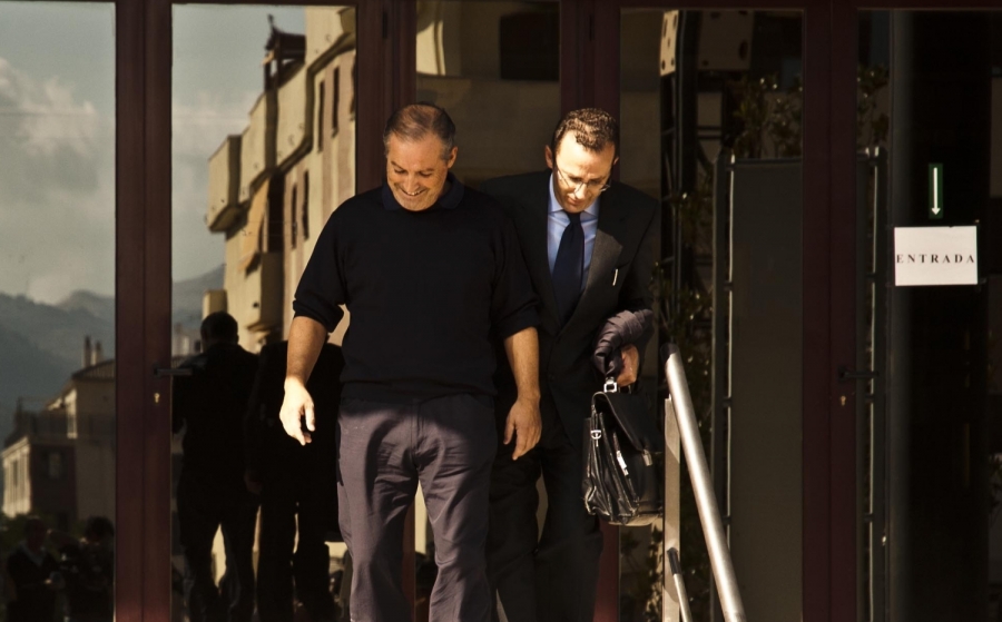 Marín Lara, a la salida de los juzgados tras prestar declaración ante la Titular del Juzgado de Instrucción número 2 de Ronda.