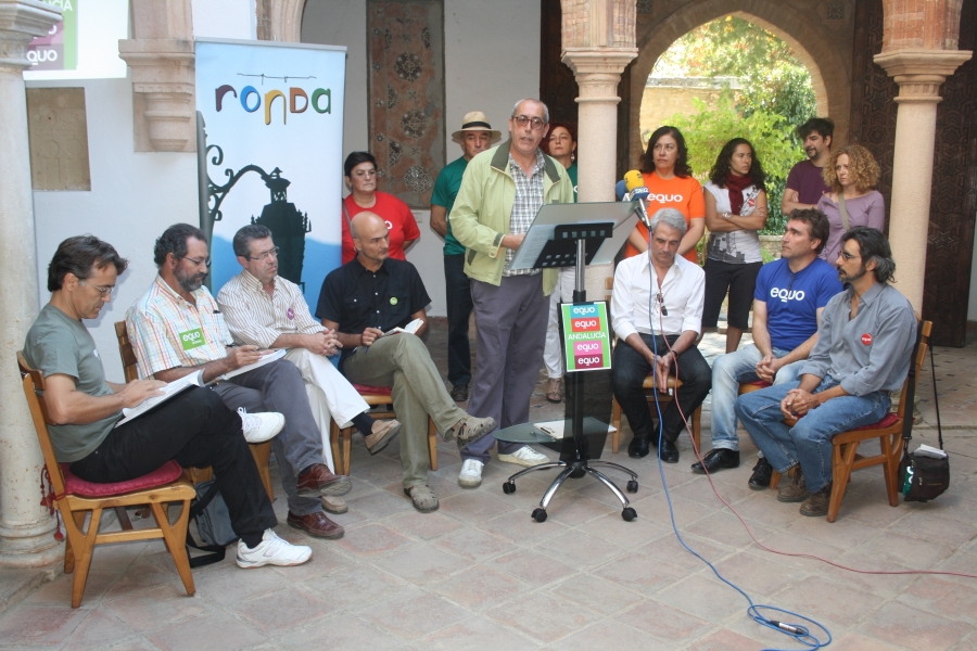 El patio mudéjar del Palacio de Mondragón acogió el acto de presentación de las candidaturas andaluzas de EQUO al Congreso de los Diputados.