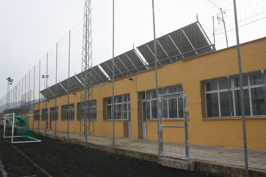 El sistema de placas solares no se usa desde hace meses debido a los repetidos robos en la instalación.