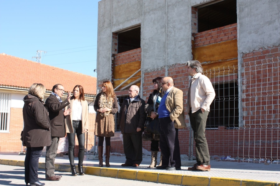Ana Carmen Mata se han comprometido con la junta directiva de la asociación ASPRODISIS a apoyar las distintas iniciativas que están poniendo en marcha.