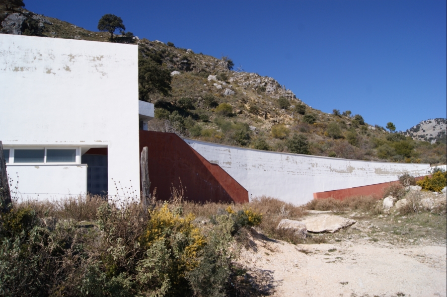 El actual cementerio se encuentra al límite, con sólo cuatro bóvedas disponibles.