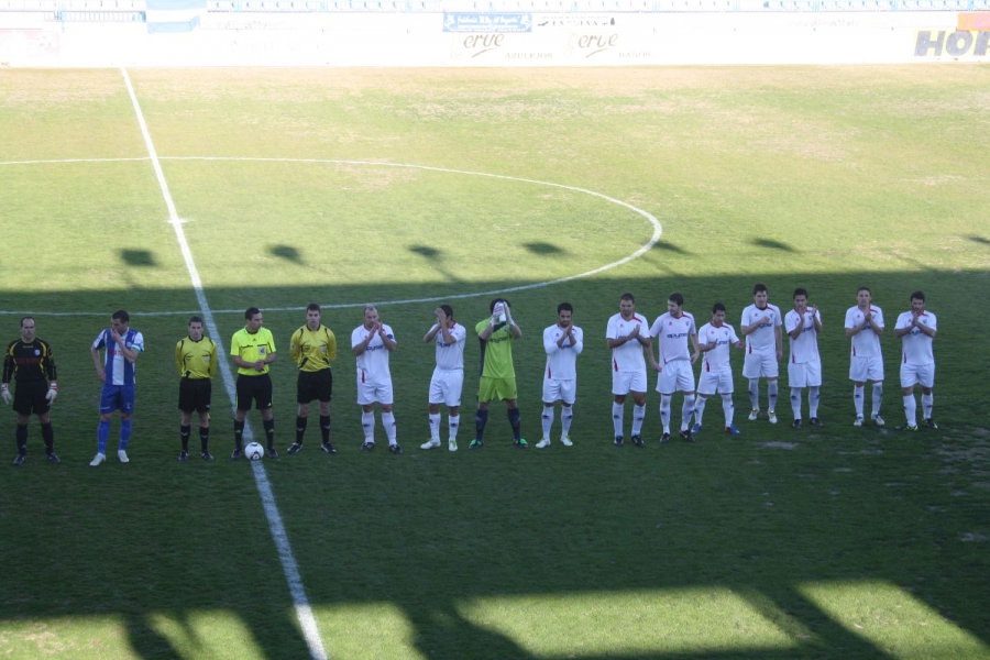 Cone y Diego fueron dos de las novedades en el once inicial del conjunto blanco.