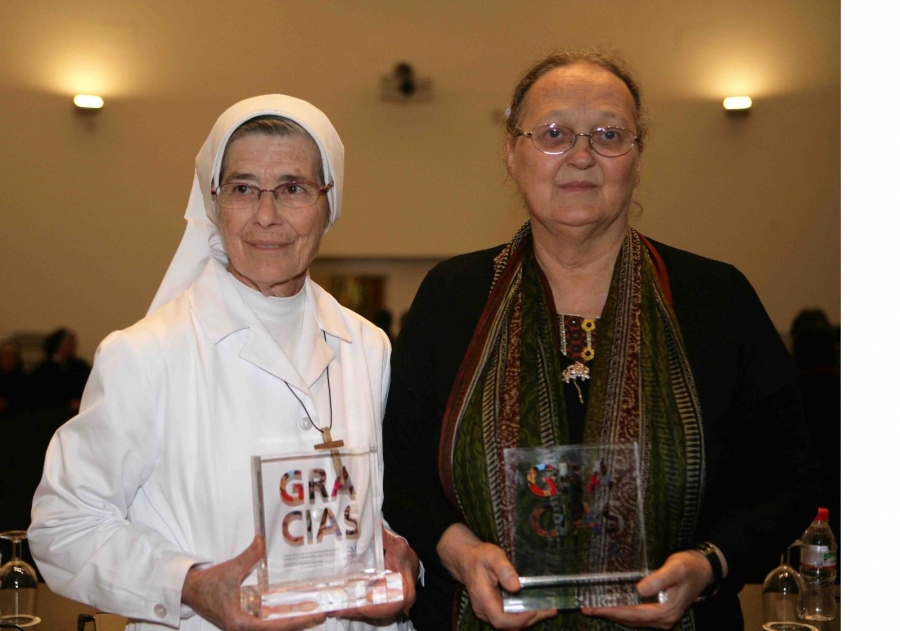 La Madre Yolanda ha sido galardonada junto a la Fundación Vicente Ferrer.