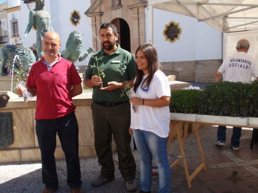 Las actividades culminarán esta tarde con la conferencia sobre el punto limpio.