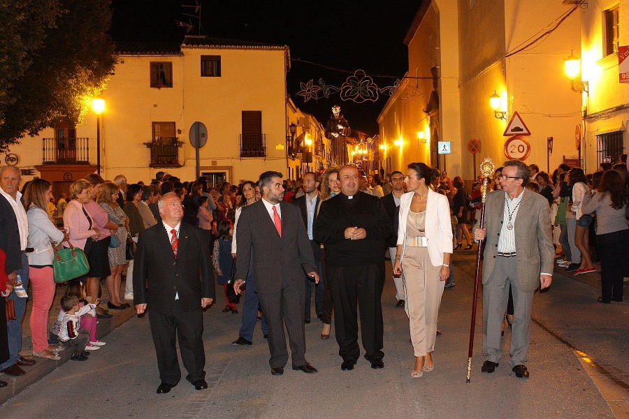 La duración del desfile fue más breve de lo habitual por la ausencia de la banda de música.