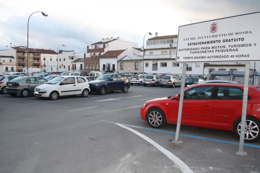 En el solar del antiguo cuartel el Consistorio se pretende crear una gran plaza pública, con aparcamientos subterráneos y un edificio de carácter cultural.