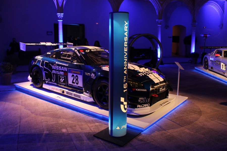 Nissan 24 GT-R, uno de los vehículos expuestos en el Convento de Santo Domingo.