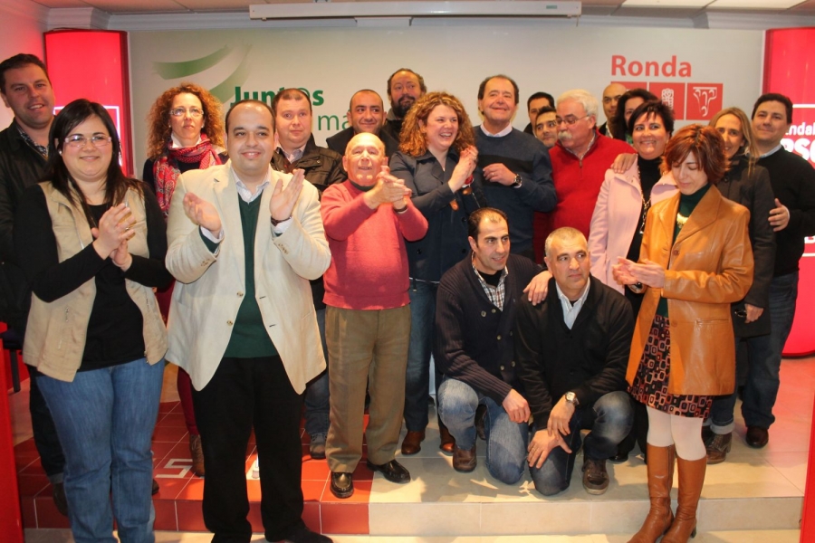 Imagen de los miembros de la ejecutiva tras el recuento.