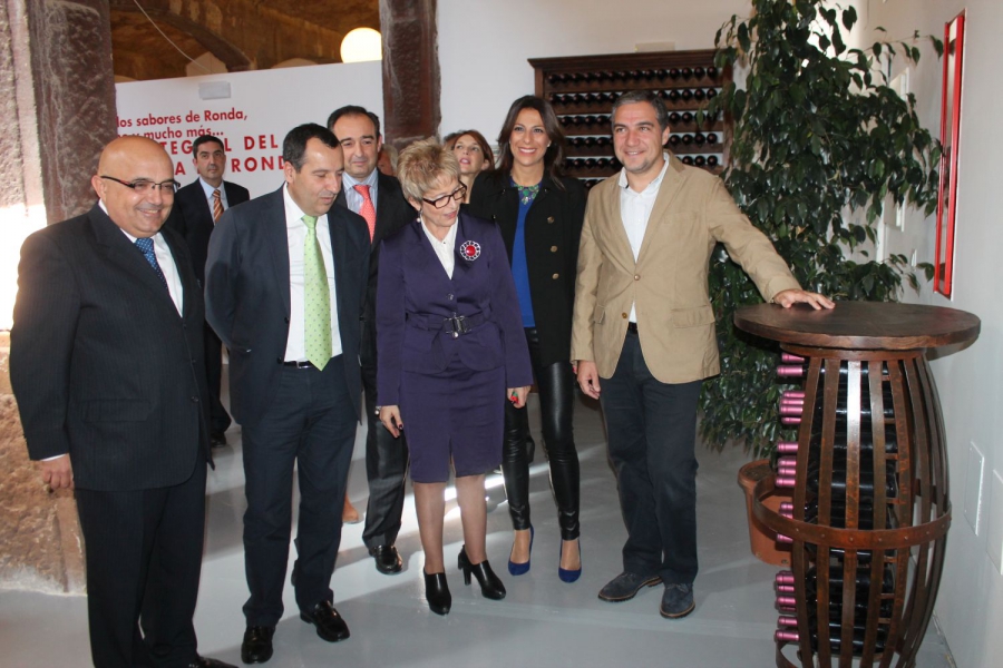 La inauguración ha comenzado con una visita institucional.