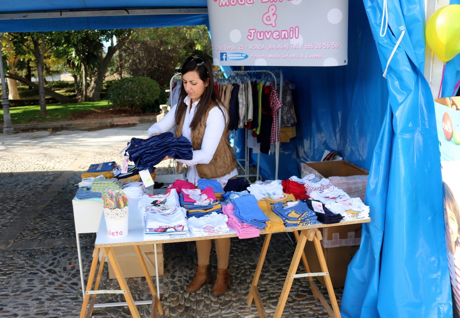 Piruleta, una tienda de moda infantil y juvenil, es una de las empresas que ofertan sus productos.