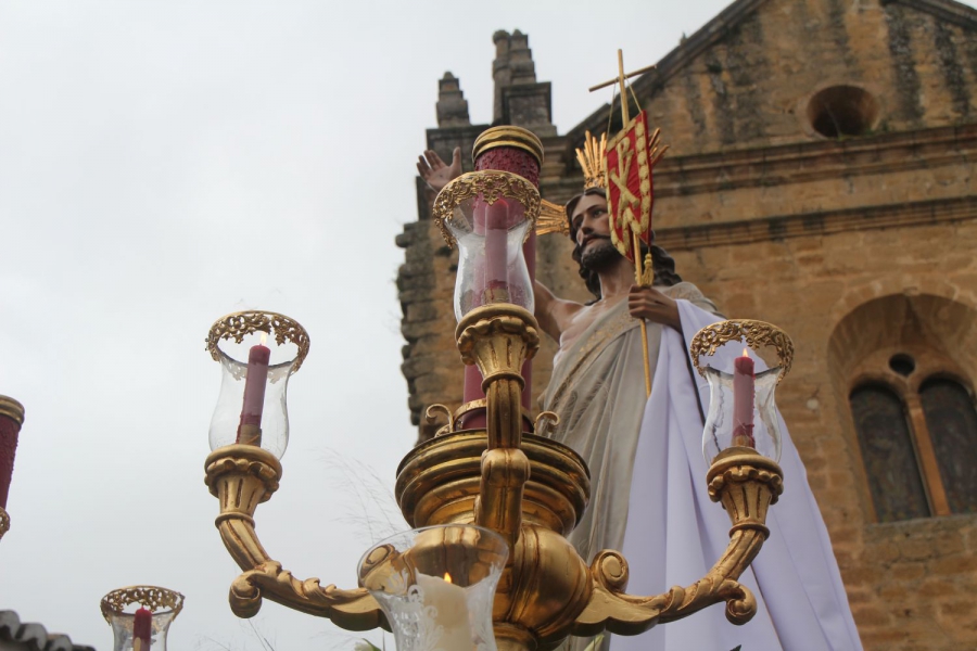 Imagen de Cristo Resucitado, en su salida desde el Espíritu Santo