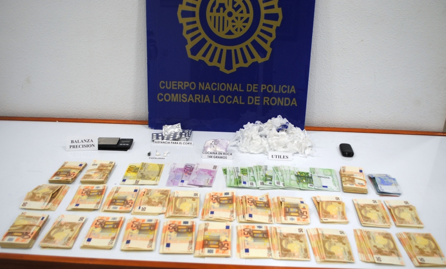 Imagen de los efectos intervenidos por los agentes