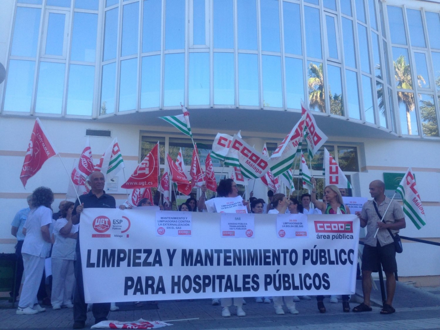 Imagen de la protesta a las puertas del Hospital.