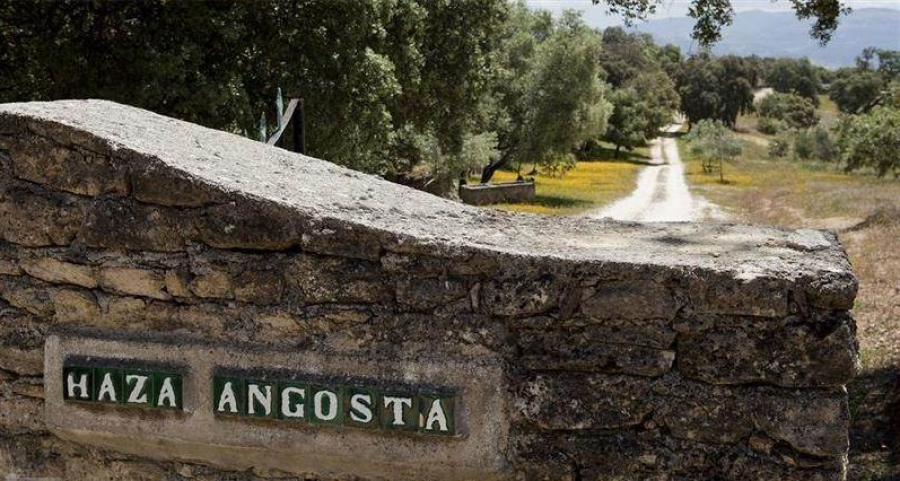 Imagen de la entrada a la finca