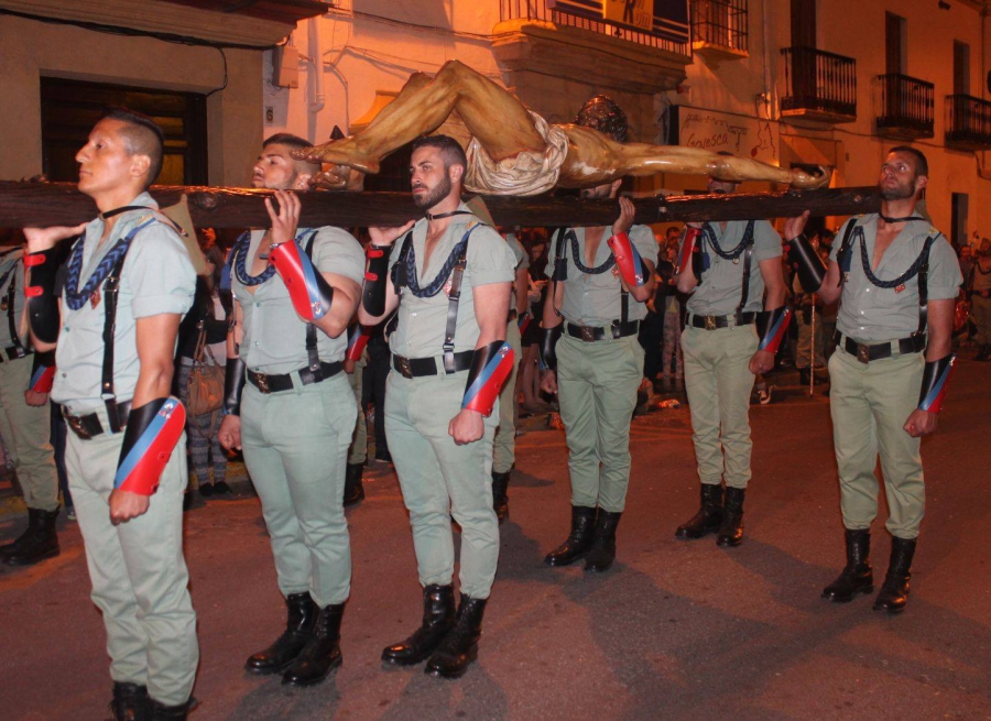 El Cristo de la Buena Muerte, portado por Caballeros Legionarios