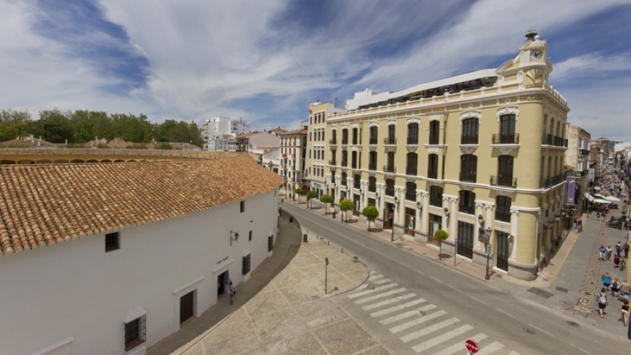 Imagen de la fachada del Hotel Catalonia Ronda.