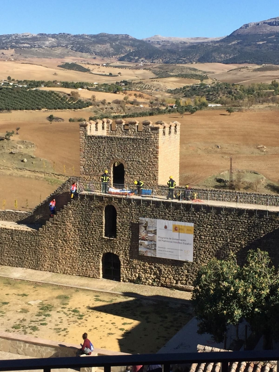 El hombre se encuentra ingresado en planta en el Hospital Comarcal de la Serranía