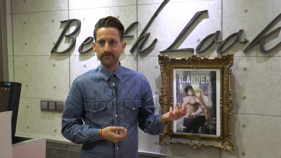 Berth Lara es propietario del Centro de Estilismo Berth Look Hair y activista por los derechos de la comunidad LGTBIQ