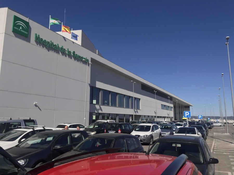 Imagen de la entrada principal del nuevo Hospital Comarcal de la Serranía