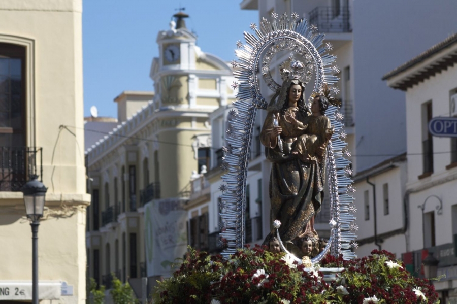 Ruiz recuerda la importancia de evitar reuniones multitudinarias para frenar la expasión del virus.