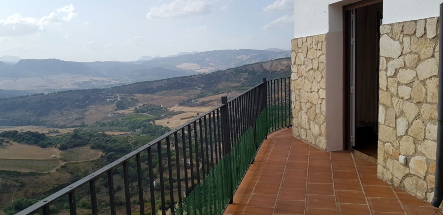 Holiday Homes Ronda cuenta con apartamentos turísticos en el casco histórico y en la zona aledaña al Puente Nuevo.