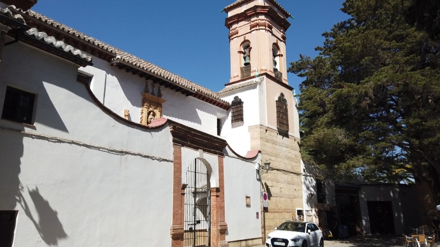 Antes de la pandemia, los turistas que visitaban el barrio de La Ciudad, se dejaban caer por el Convento de las Clarisas para adquirir sus dulces artesanos.