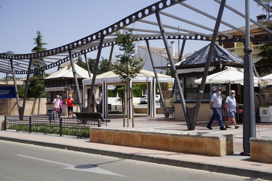 Sanidad ha decretado la prohibición de fumar espacios públicos, si no puede garantizarse la distancia interpersonal.